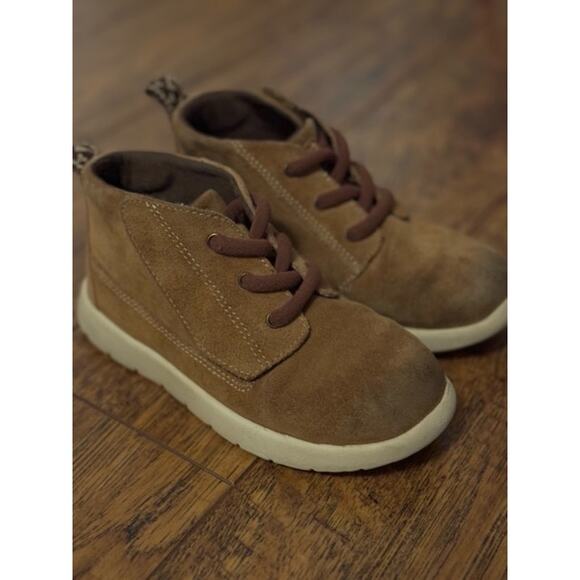UGG Kids Brown Suede Chukka Boots – Size 10 - Picture 2 of 3